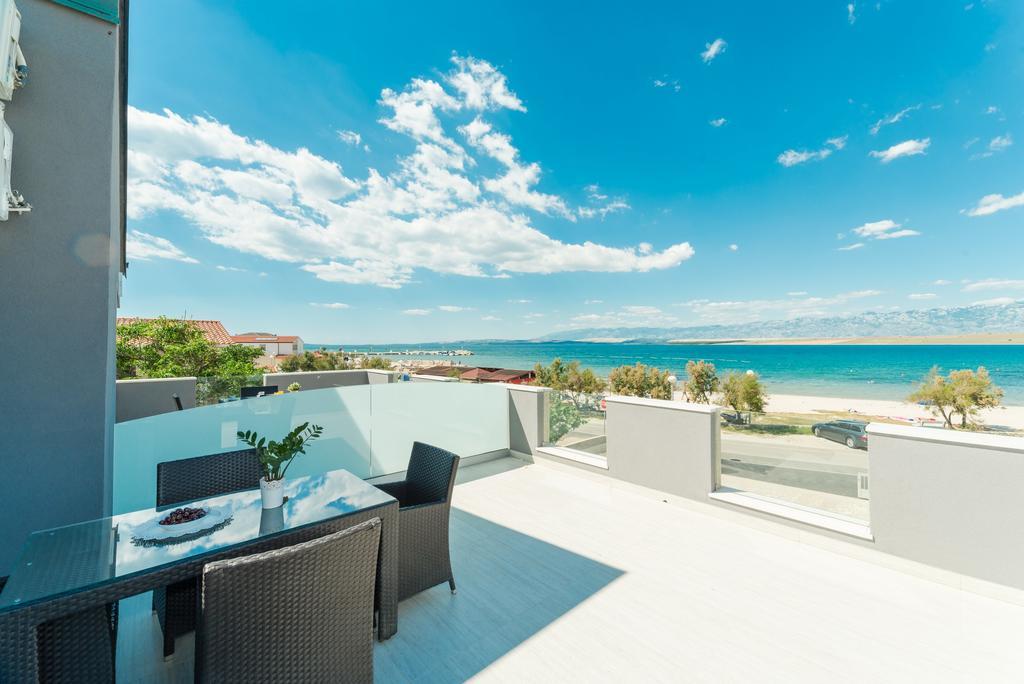 Apartments Mavracic Vir Bagian luar foto