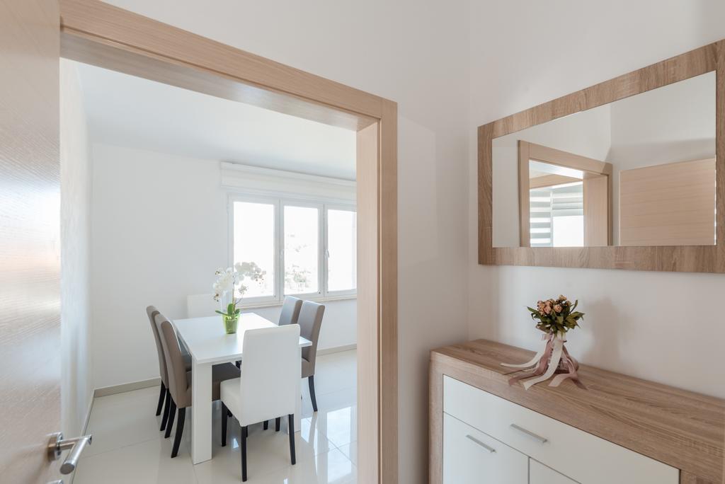 Apartments Mavracic Vir Bagian luar foto
