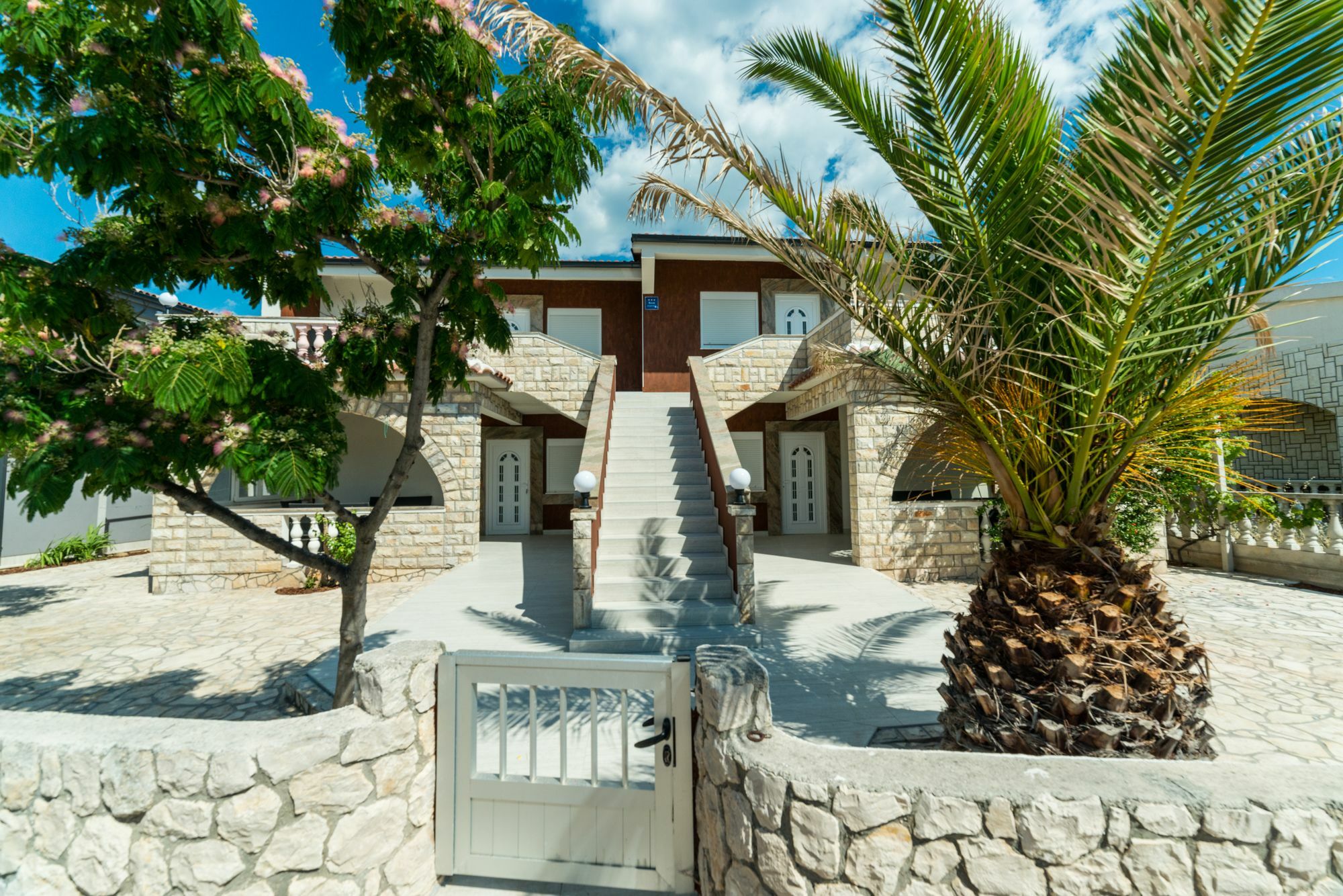 Apartments Mavracic Vir Bagian luar foto